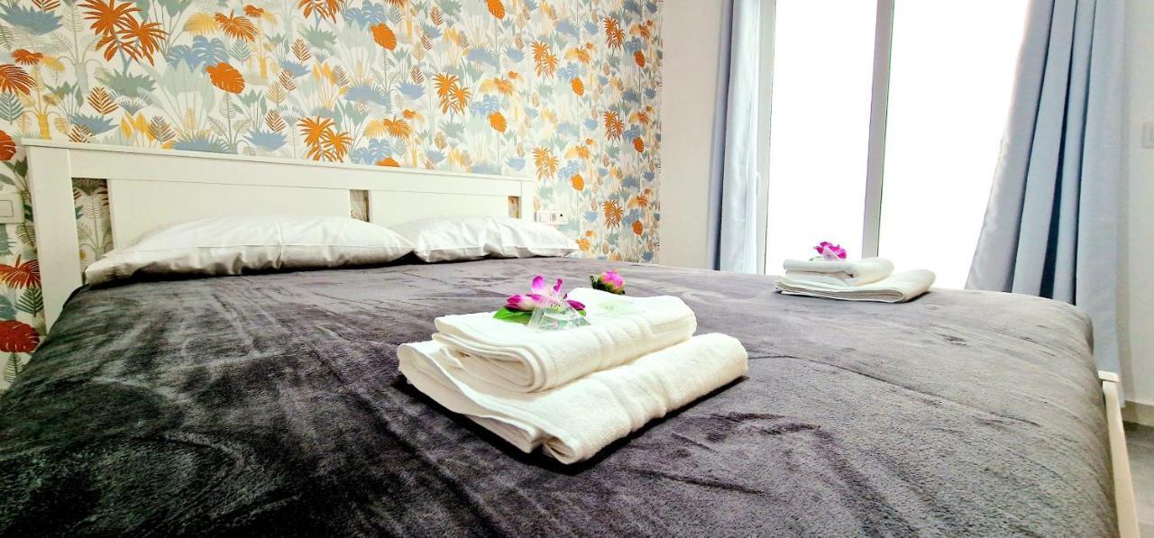 Apartamentos Playa San Juan & Wifi Free Guía de Isora Esterno foto